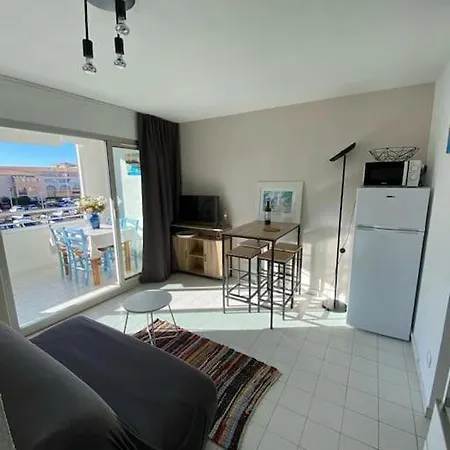 Apartment A 200m De La