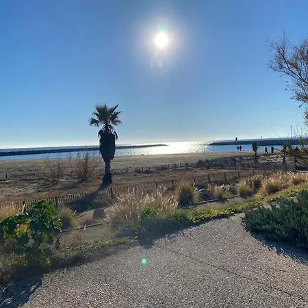 A 200m De La Apartment Sete